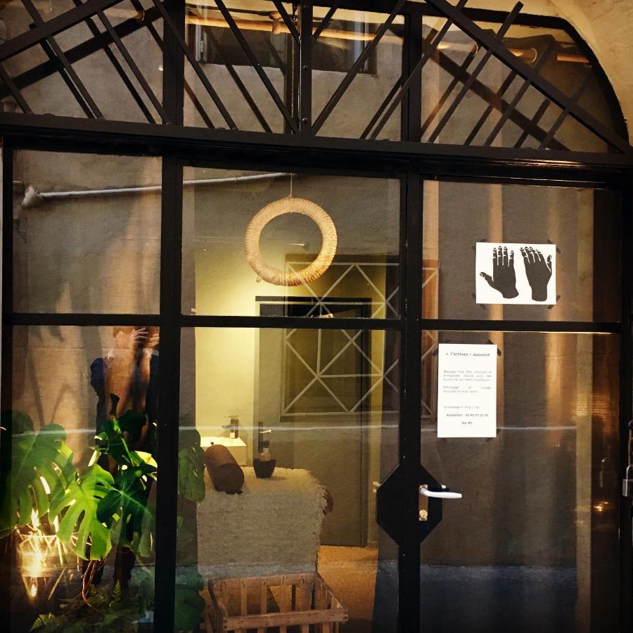 "Chambre D'Autres", Massages Монпелие Екстериор снимка